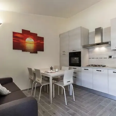 Posidonia Apartment *